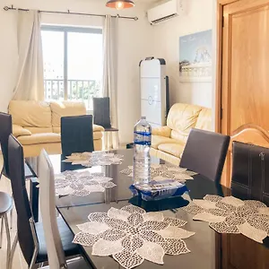 https://xl-central-home-sleeps-10-people.hotelssaintjulians.com